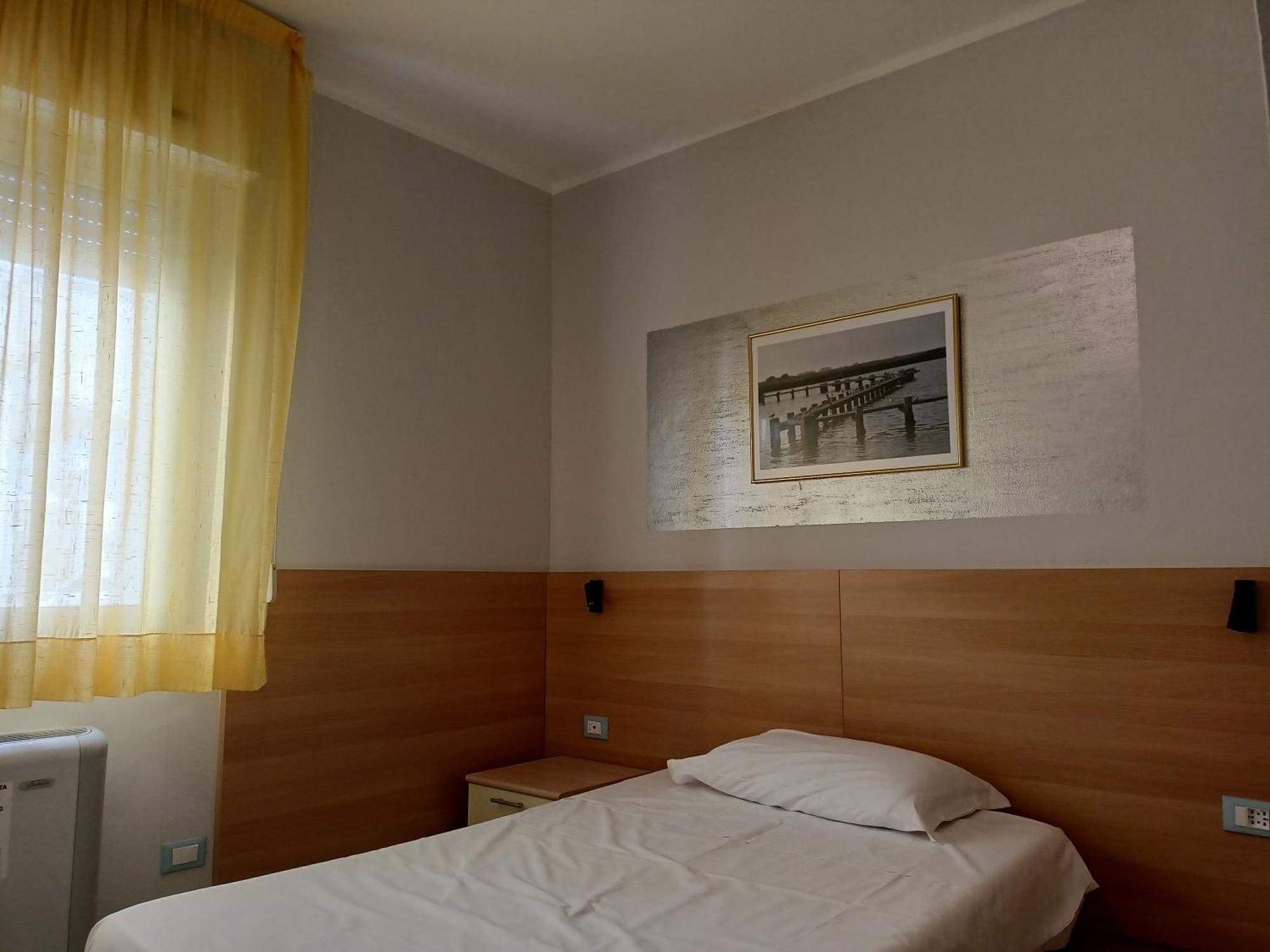 Hotel Ariston Imperial Порто Гарибалди Екстериор снимка